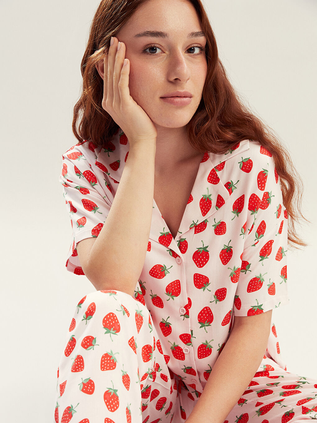 Petite Collared Neck Printed Women's Pyjama Set -S5PR23Z8-LT4