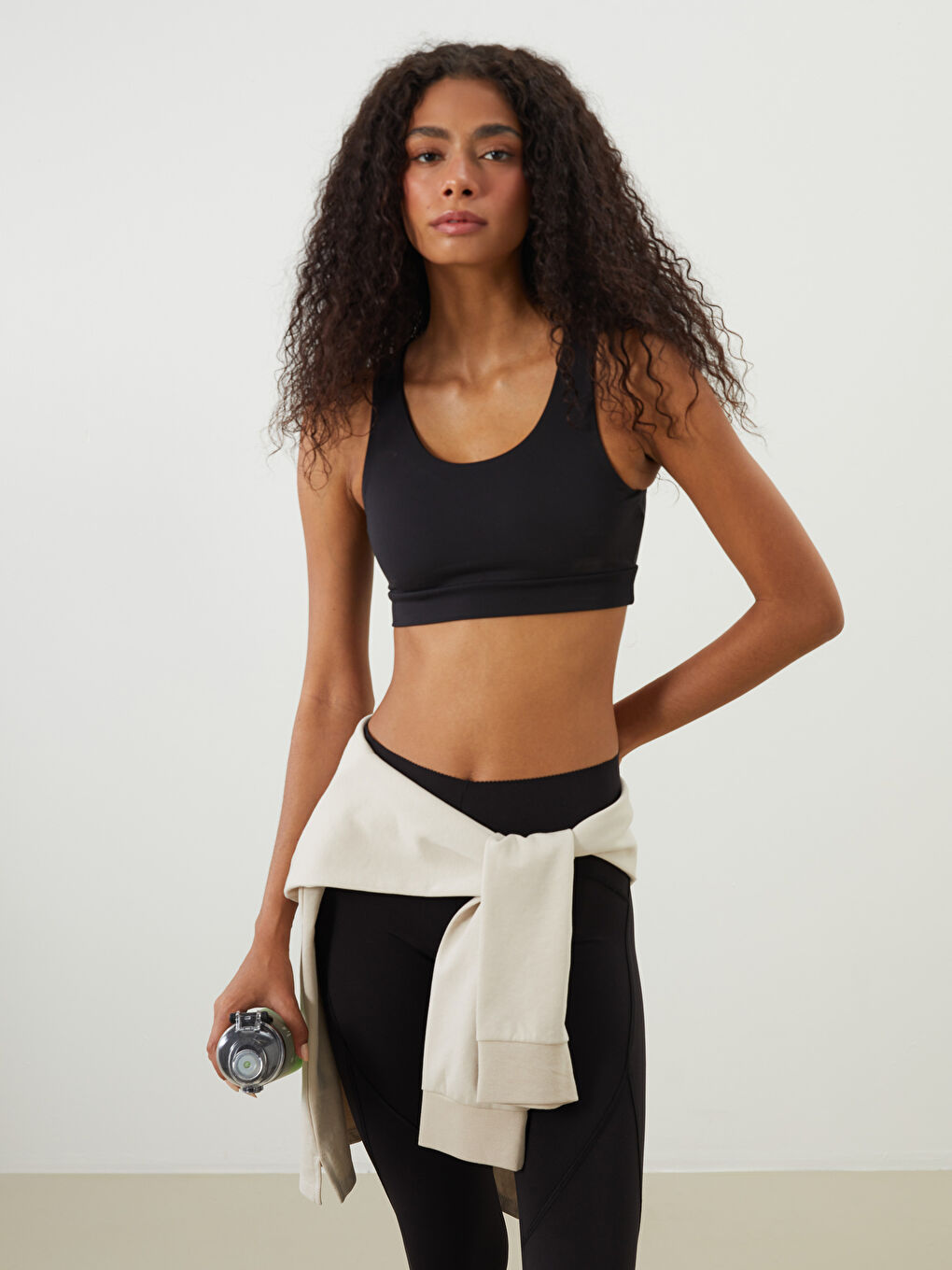 Siyah U Yaka Kadın Spor Büstiyer
