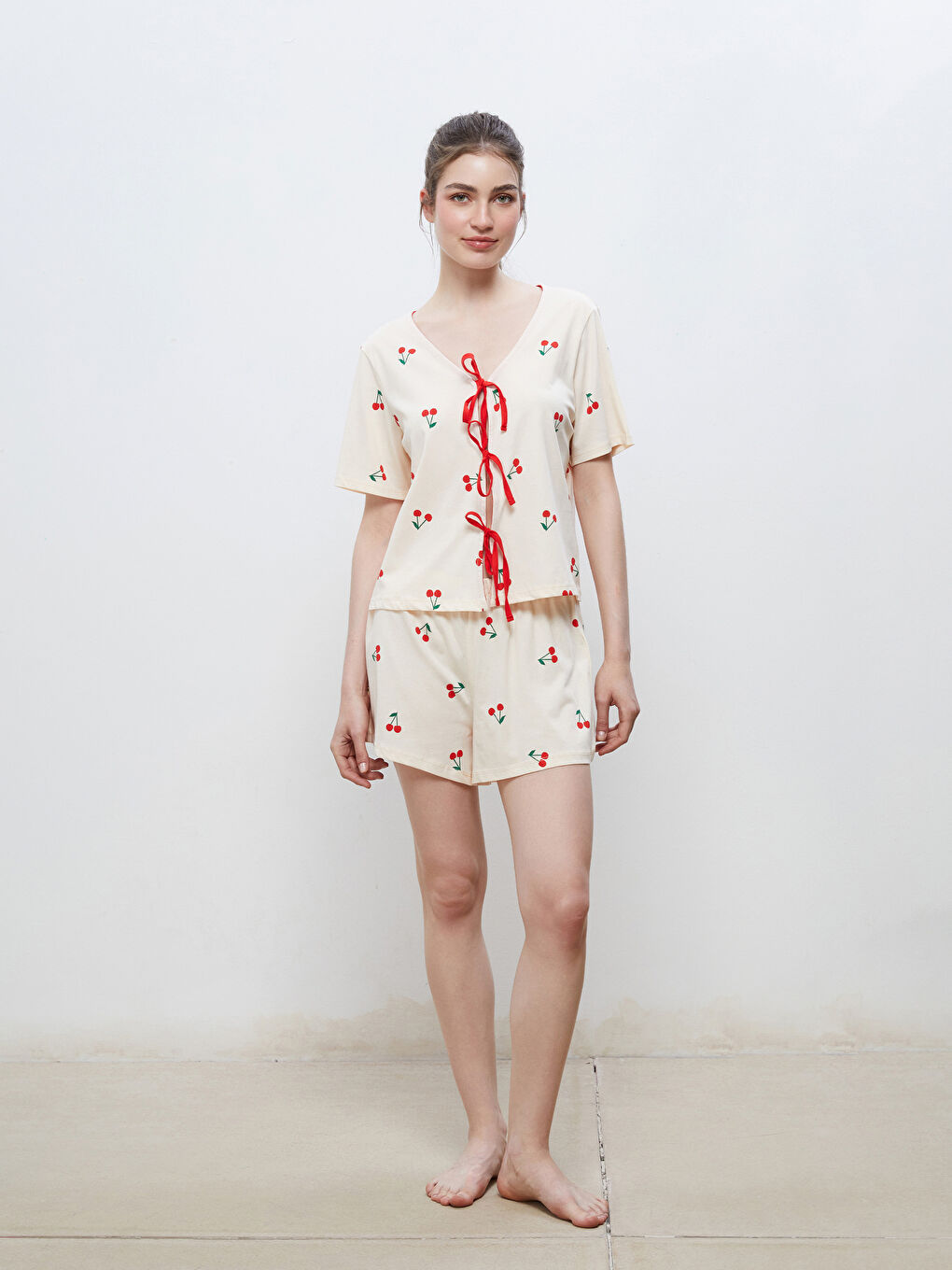 LCW DREAM Woman ECRU Shortie Pyjama Set -S5PS19Z8-LRA
