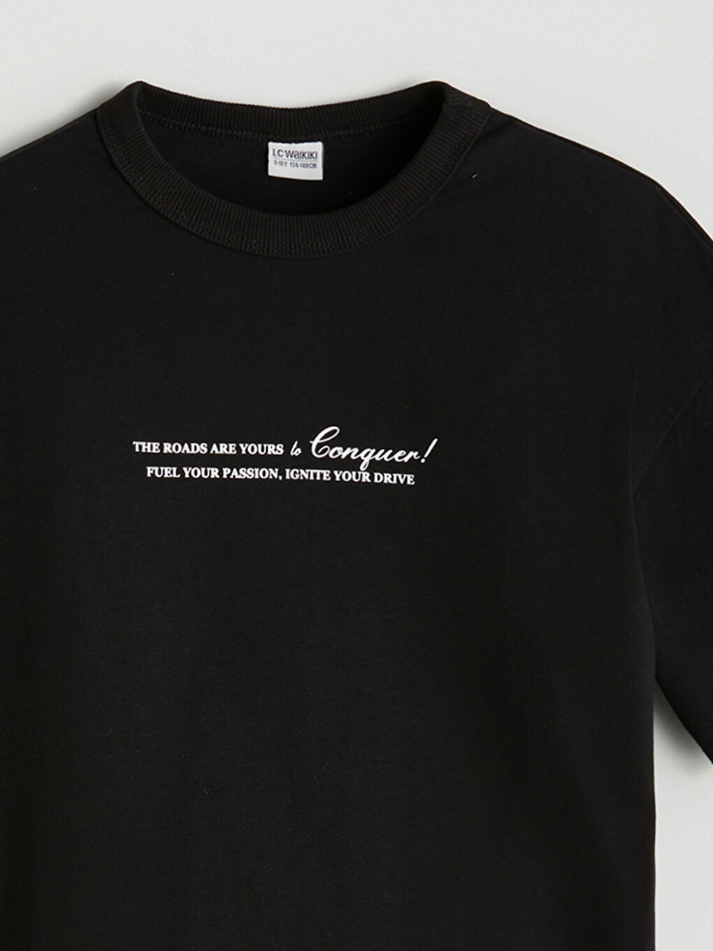 LCW Kids Rundhalsausschnitt T-Shirt für Jungen -S5PT45Z4-CVL
