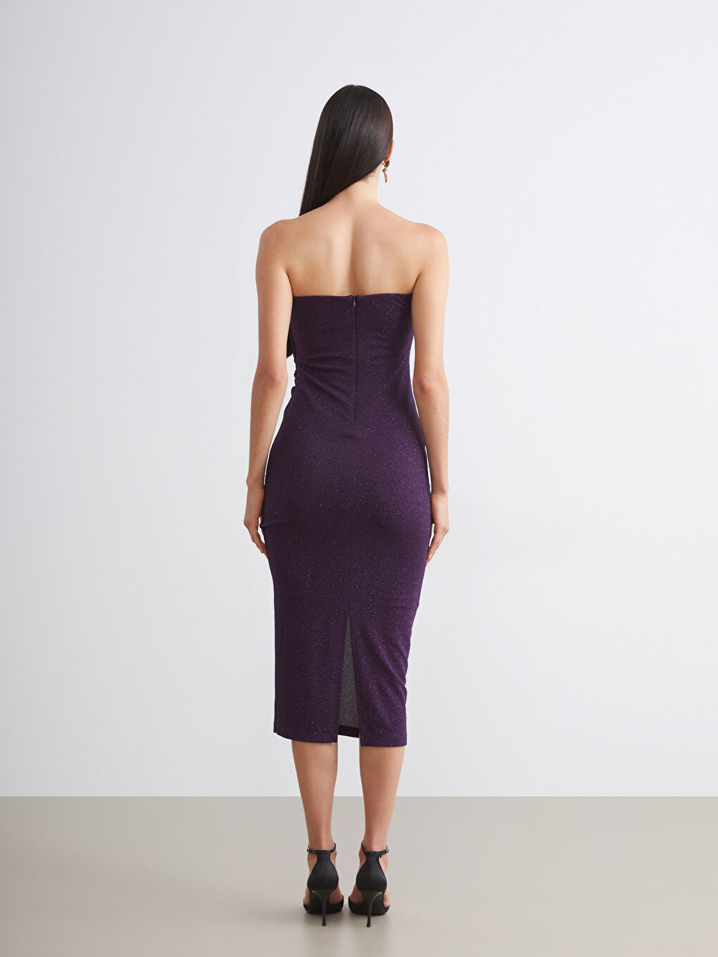 Mor Straplez Yaka Simli Büzgülü Bodycon Elbise-3