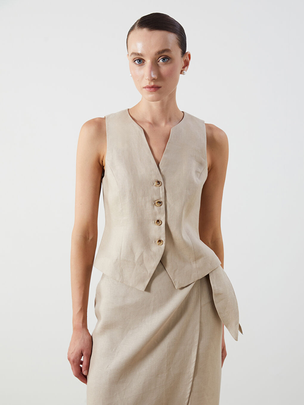 Bej V Yaka %100 Keten Kadın Klasik Yelek