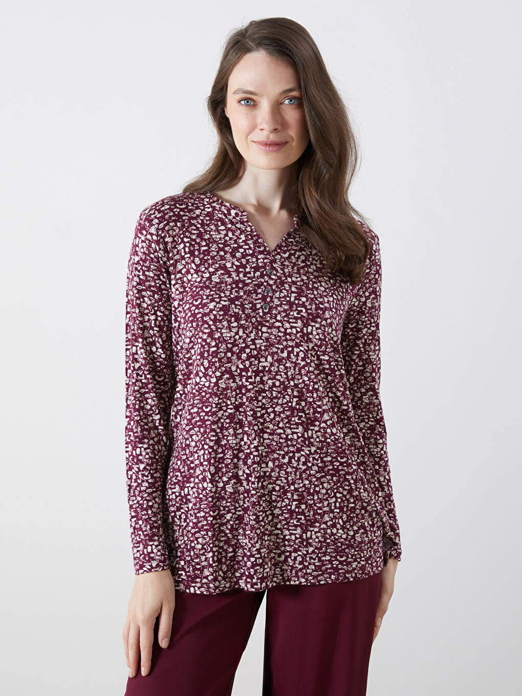 LCW Grace Notch Neck Patterned Blouse -S5PV72Z8-LQV