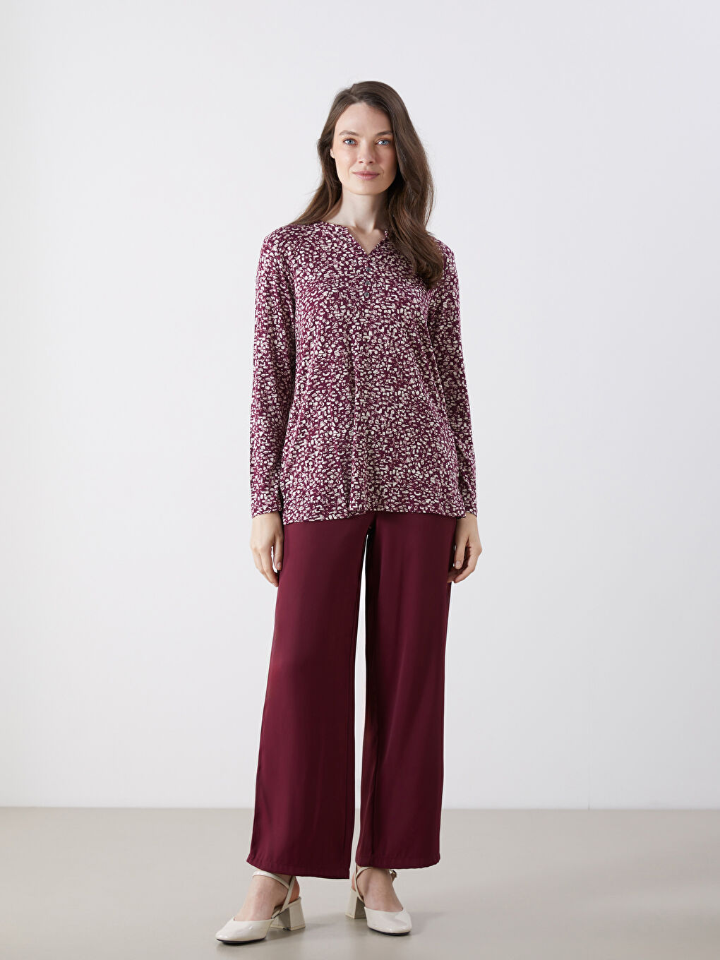 LCW Grace Notch Neck Patterned Blouse -S5PV72Z8-LQV