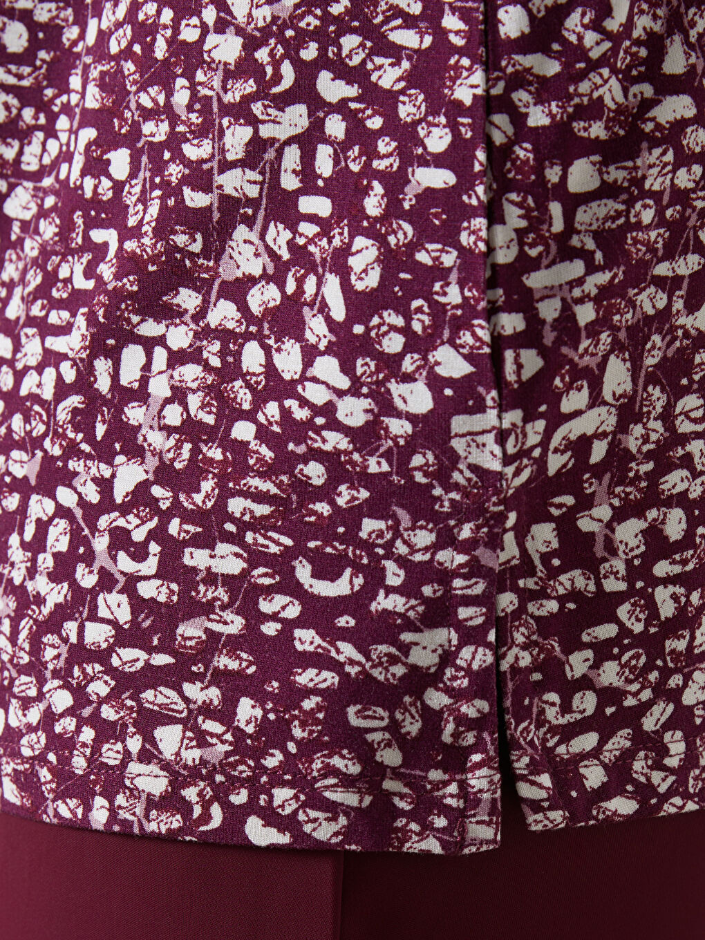 LCW Grace Notch Neck Patterned Blouse -S5PV72Z8-LQV