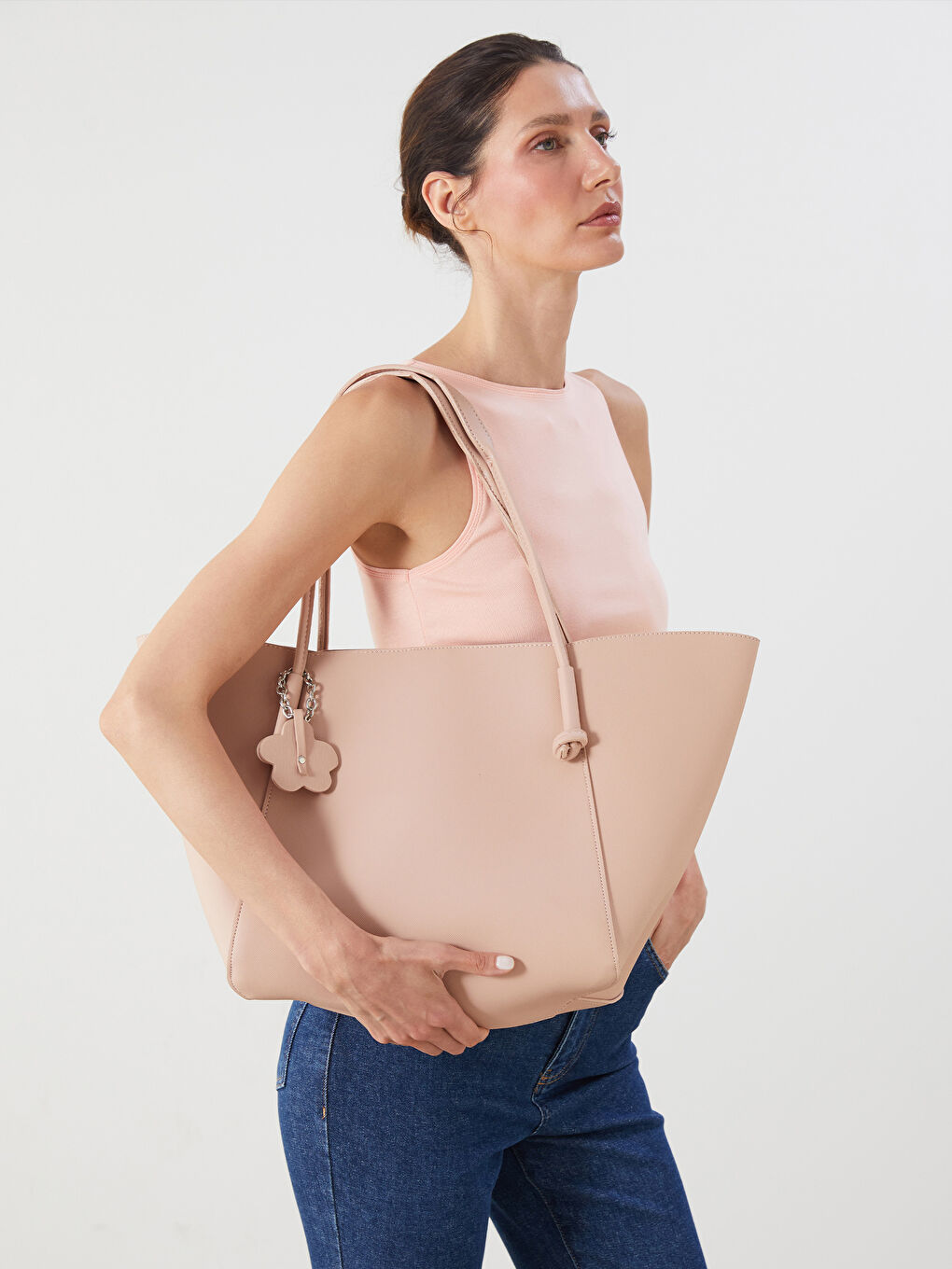 Pembe Deri Görünümlü Kadın Omuz Çantası