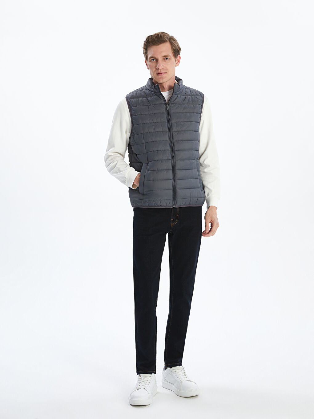 Gri Standart Kalıp Dik Yaka Erkek Şişme Yelek-1