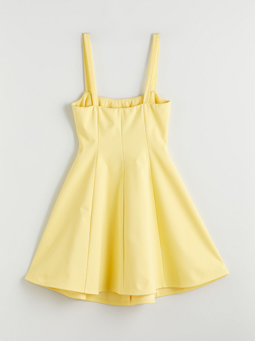 Sarı Kare Yaka Askılı Belden Oturtmalı Mini Elbise-5