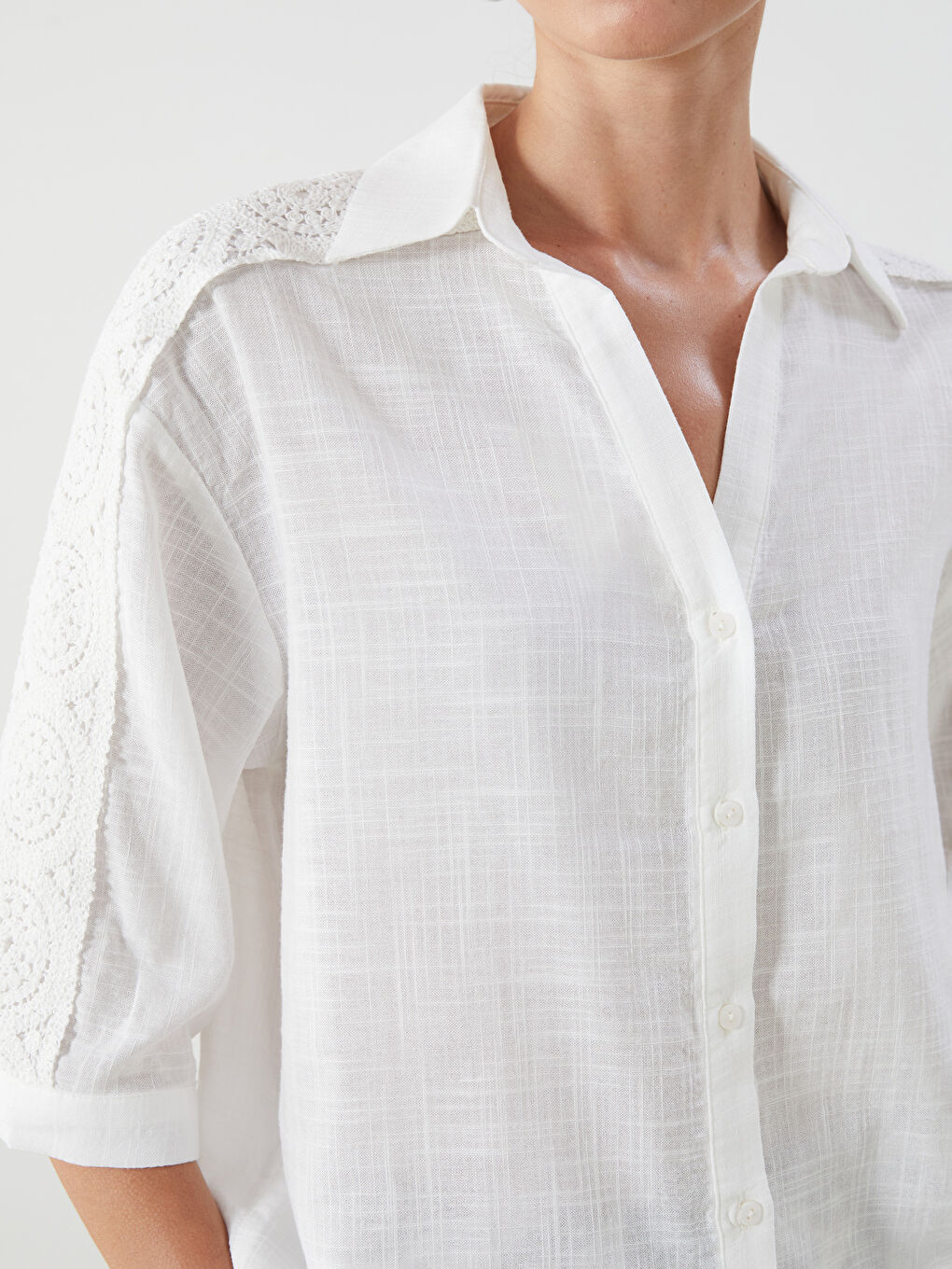 LCWAIKIKI Classic Woman ECRU Shirt -S5Q185Z8-R9J