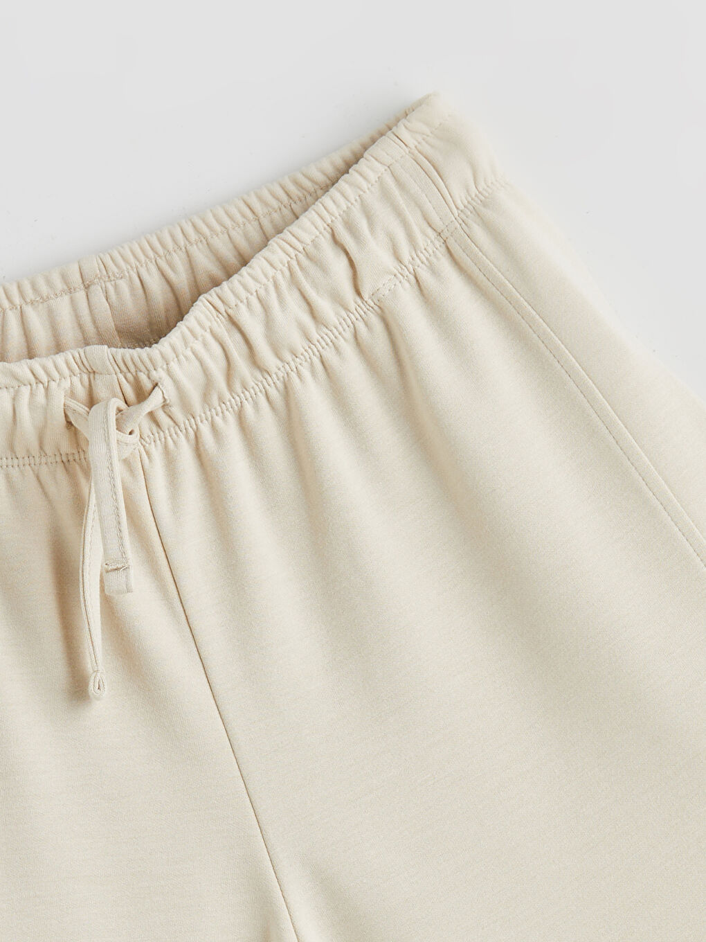 Bej Beli Lastikli Kız Çocuk Şort-1