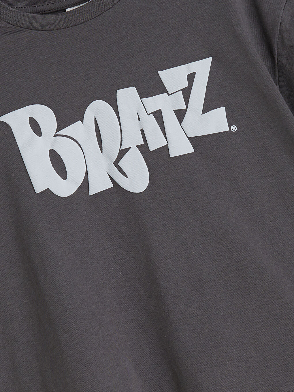 Gri Bisiklet Yaka Bratz Baskılı Kız Çocuk Tişört-1