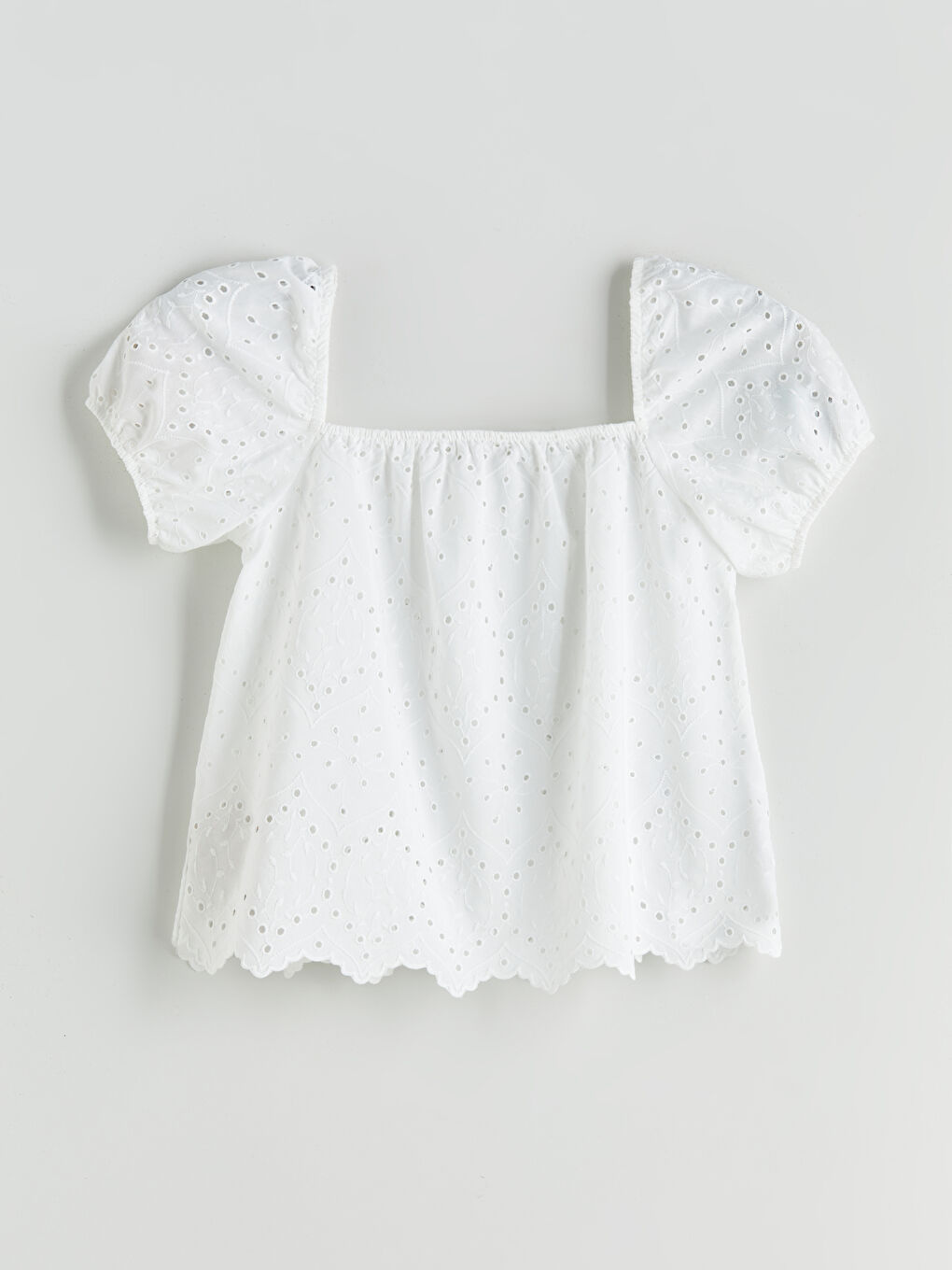 Ekru Kare Yaka Ajurlu Balon Kollu Brode Bluz-5