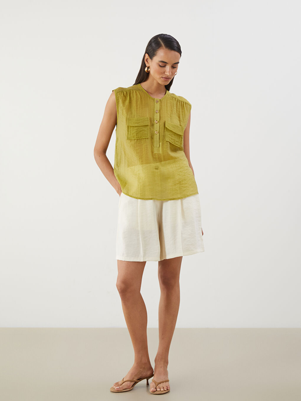 Crew Neck Gathered Blouse -S5Q319Z8-D1S