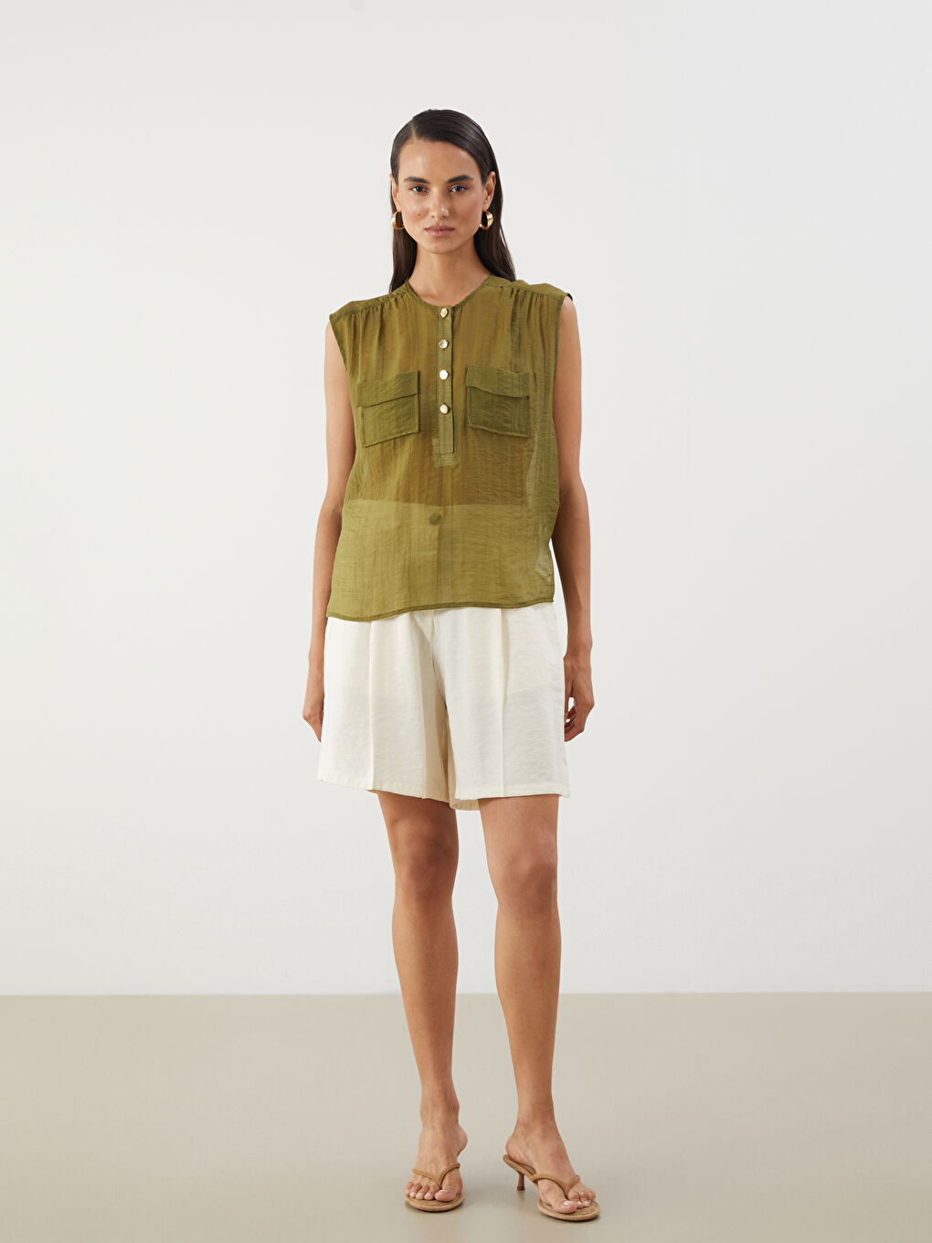 LCWAIKIKI Classic Bluza sa okruglim izrezom i naborima -S5Q319Z8-SQ5