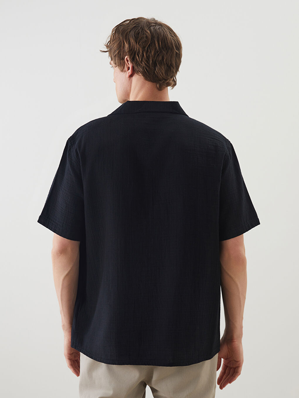 Siyah Standart Fit Kısa Kollu Erkek Gömlek-9