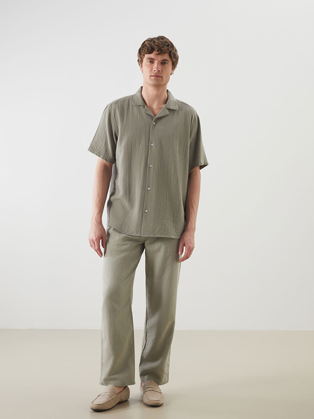 Haki Standart Fit Kısa Kollu Erkek Gömlek-1