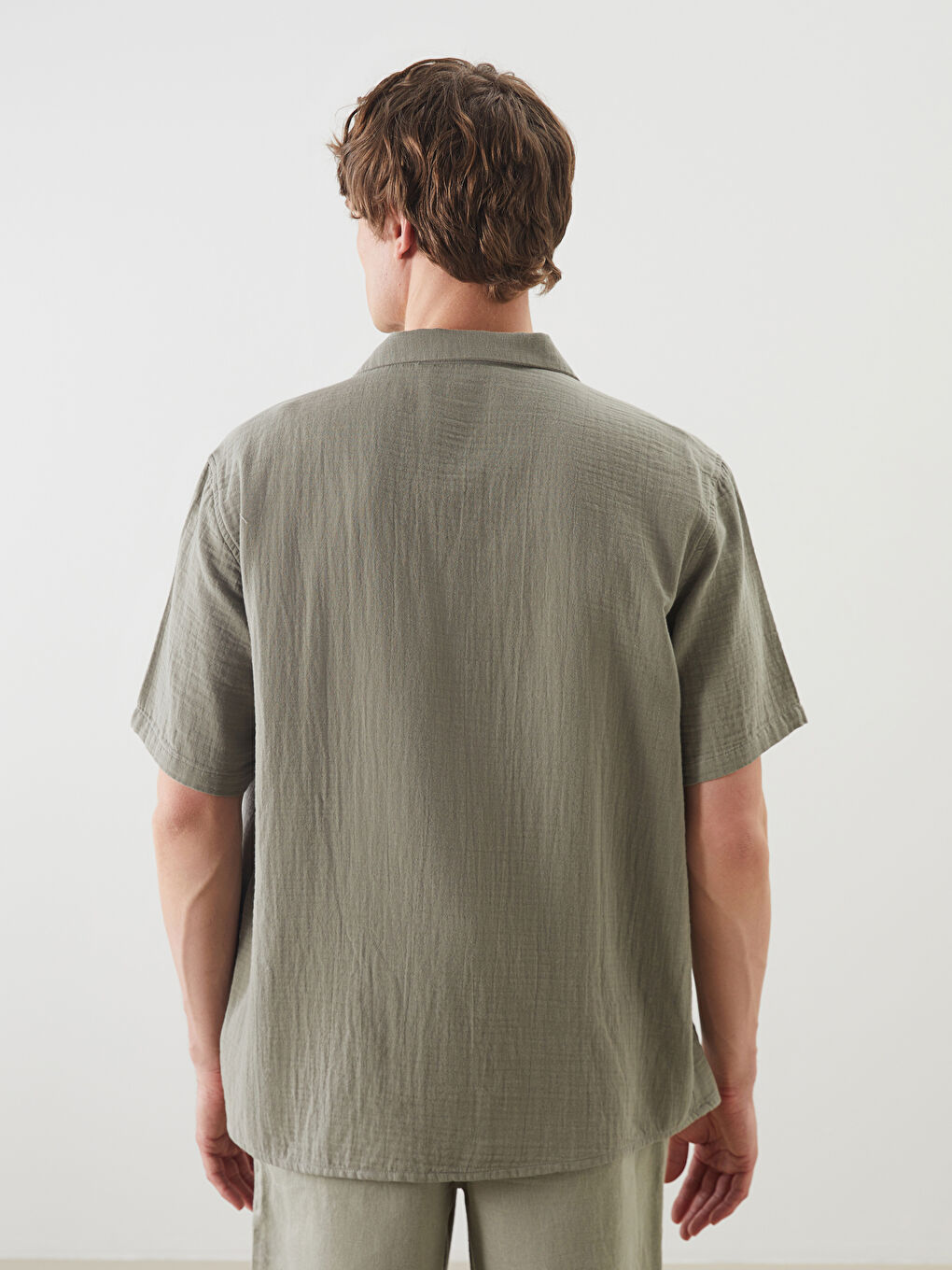 Haki Standart Fit Kısa Kollu Erkek Gömlek-3