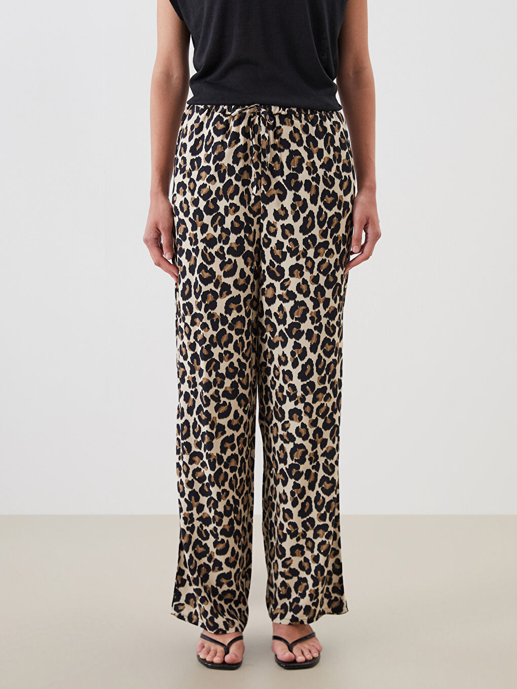 Kahverengi Beli Lastikli Leopar Desenli Kadın Pantolon-1