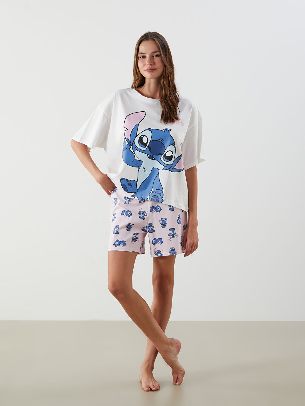 Ensemble pyjama court imprimé Stitch pour Femmes-1