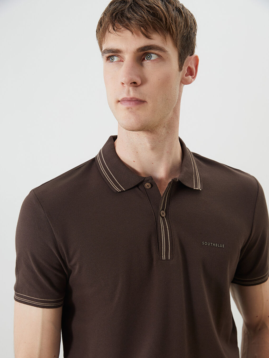 تیشێرت یه‌خه‌ی پۆڵۆ پیکێ بۆ پیاوان