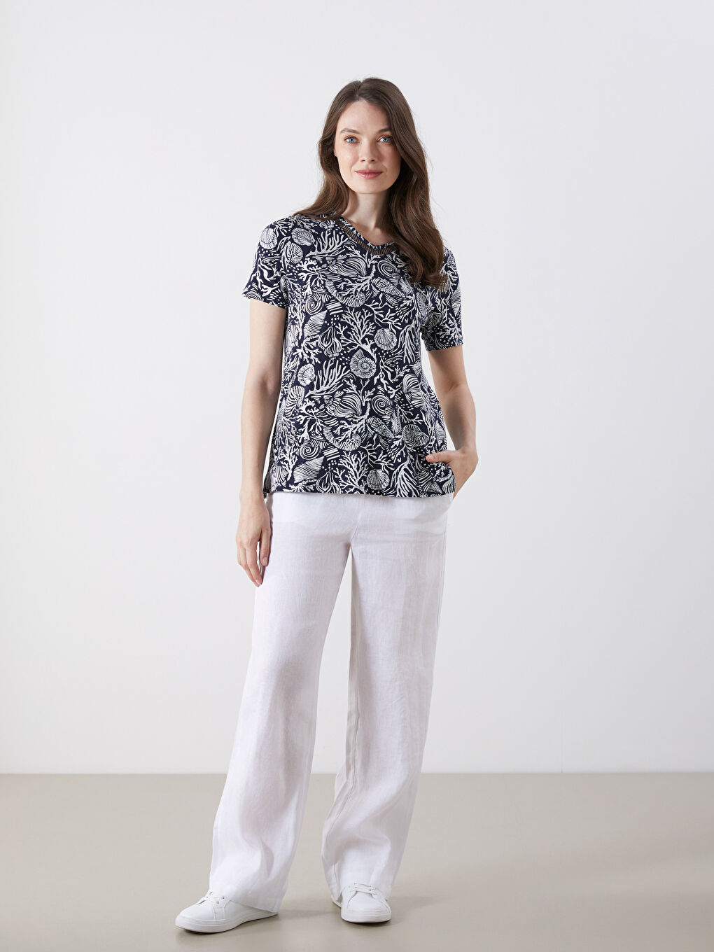 Lacivert V Yaka Desenli Bluz-1