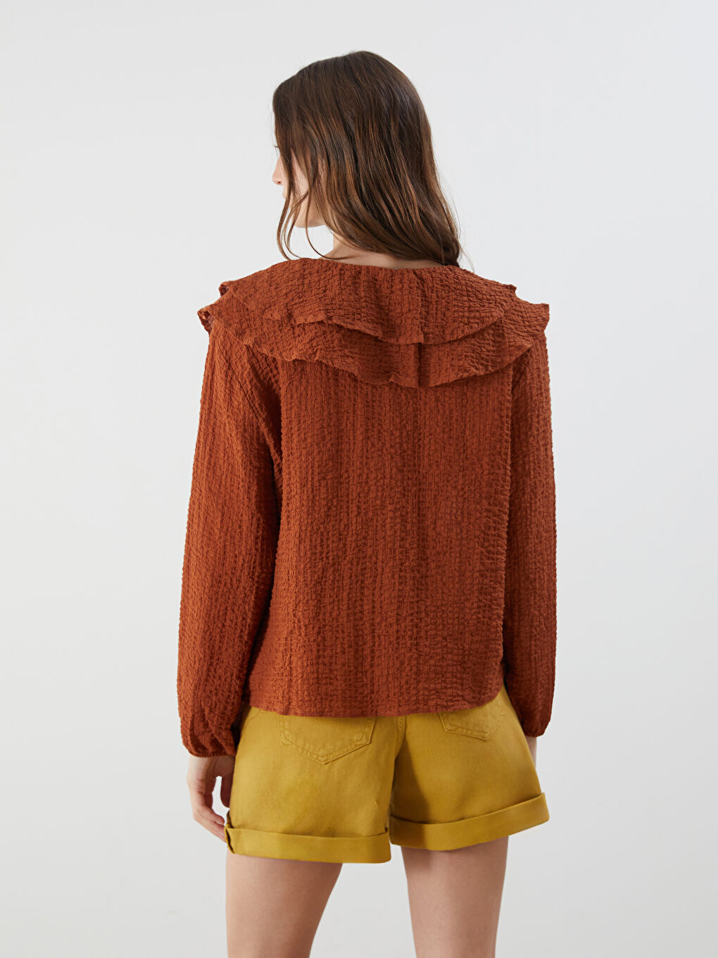 Kahverengi Bağlamalı Yaka Dokulu Bluz-3