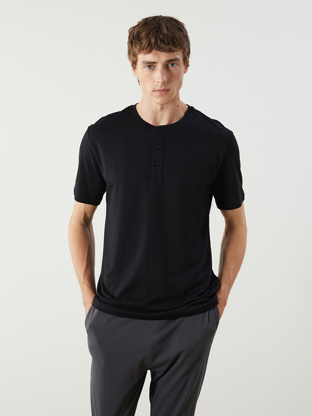 Siyah Bisiklet Yaka Kısa Kollu Erkek Pijama Üst