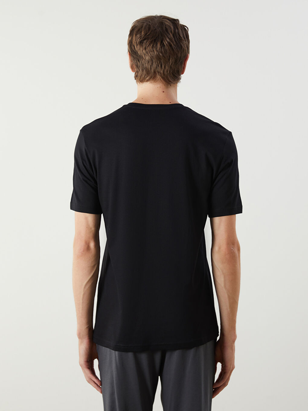 Siyah Bisiklet Yaka Kısa Kollu Erkek Pijama Üst-3