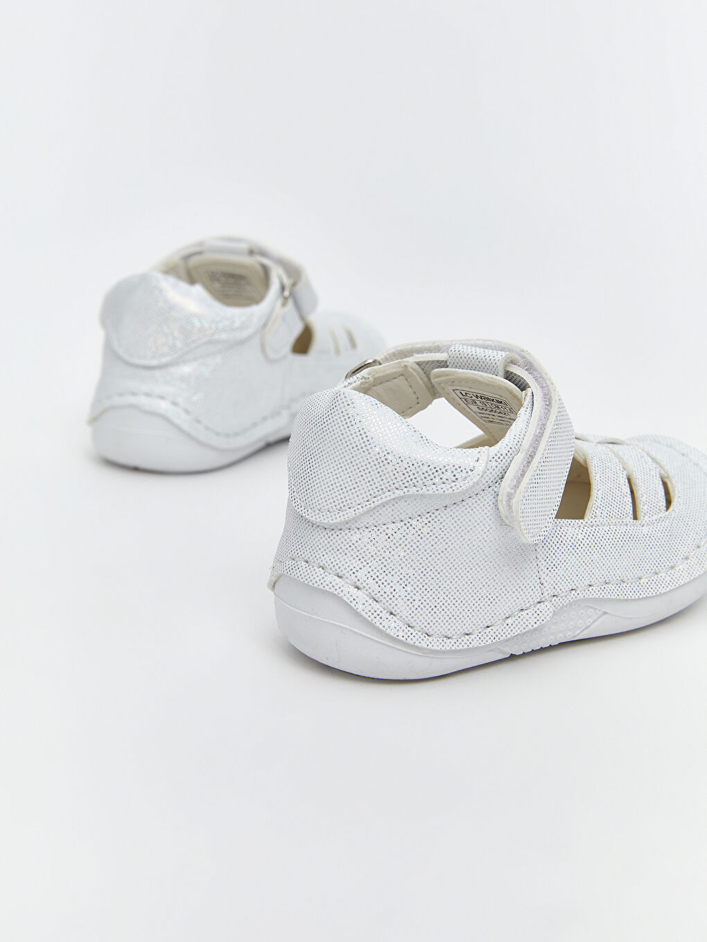 Beyaz Cırt Cırtlı Kız Bebek Sandalet-4