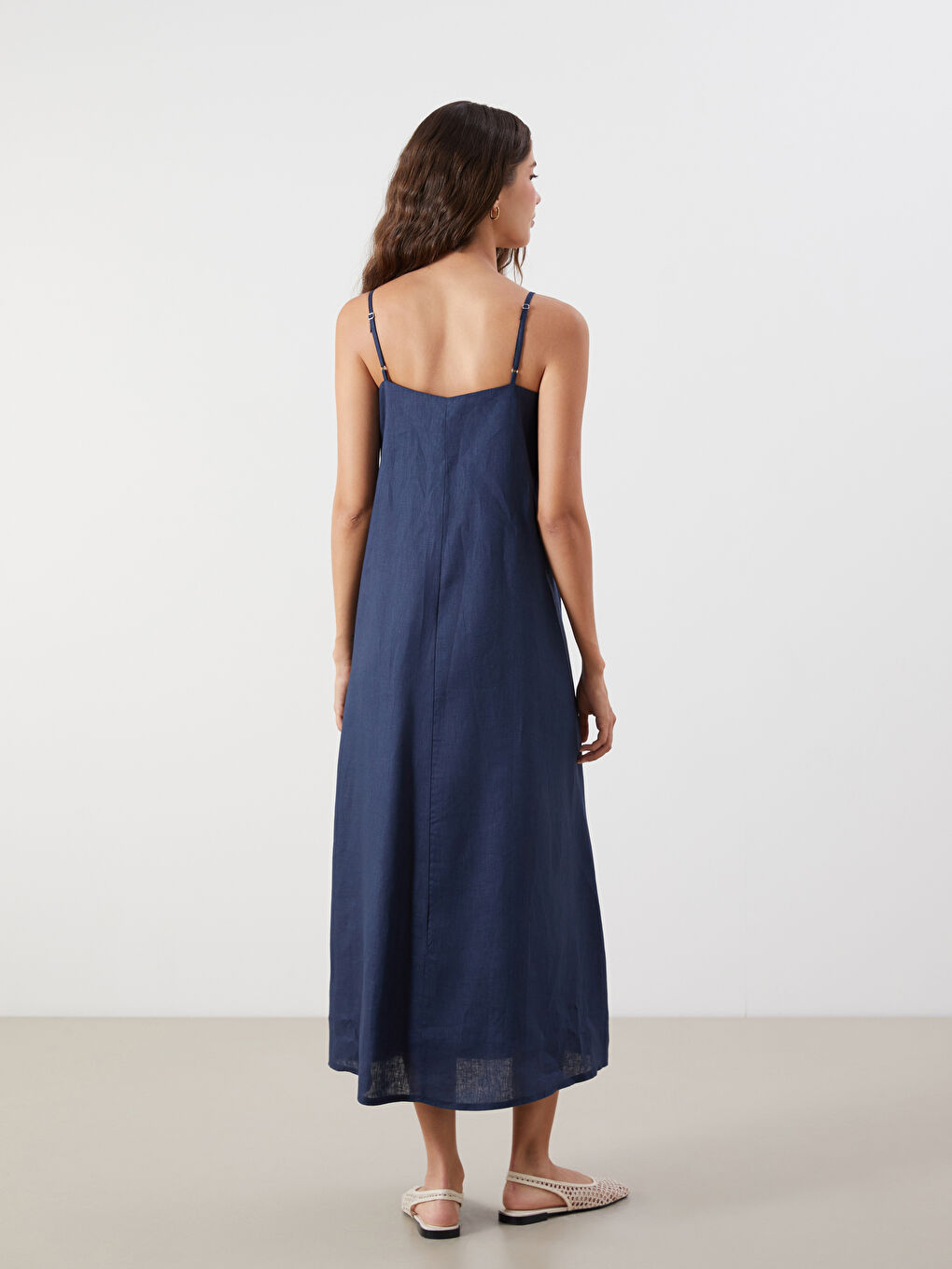 İndigo V Yaka Askılı A Kesim %100 Keten Elbise-3