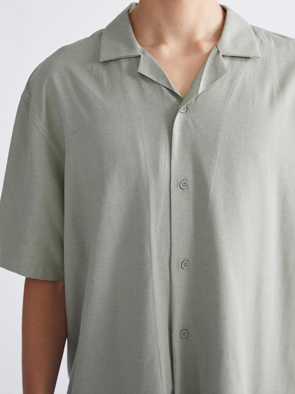 Yeşil Rahat Kalıp Resort Yaka Kısa Kollu Keten Karışımlı Erkek Gömlek-4