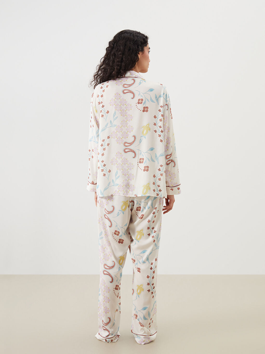 Shirt Collar Patterned Women's Pyjama Set -S5Q688Z8-LRA