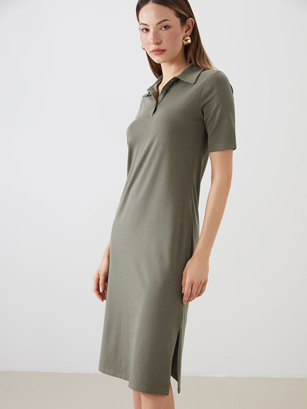 Haki Polo Yaka Yırtmaçlı Elbise