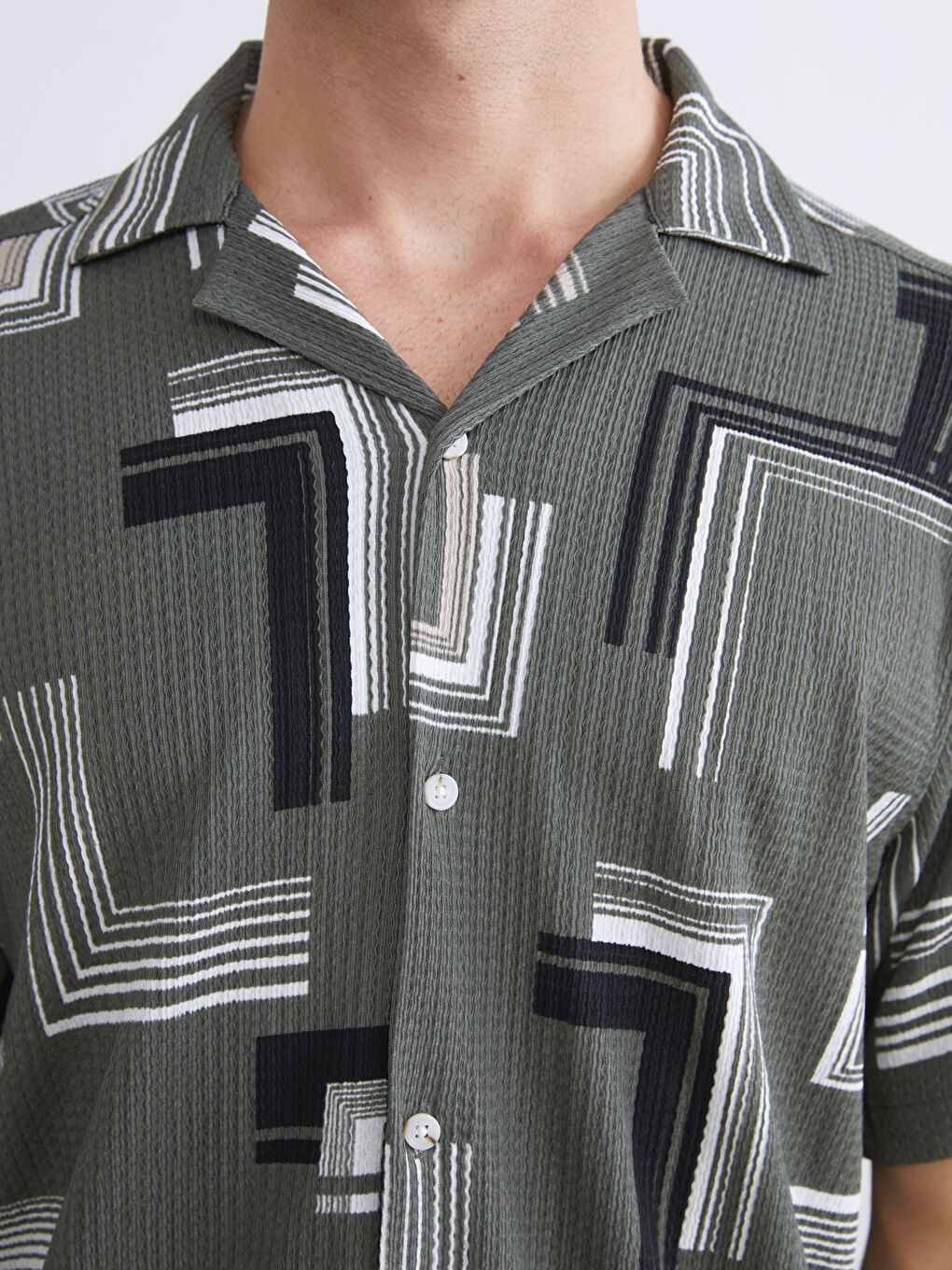 Yeşil Regular Fit Kısa Kollu Desenli Viskon Erkek Gömlek-2