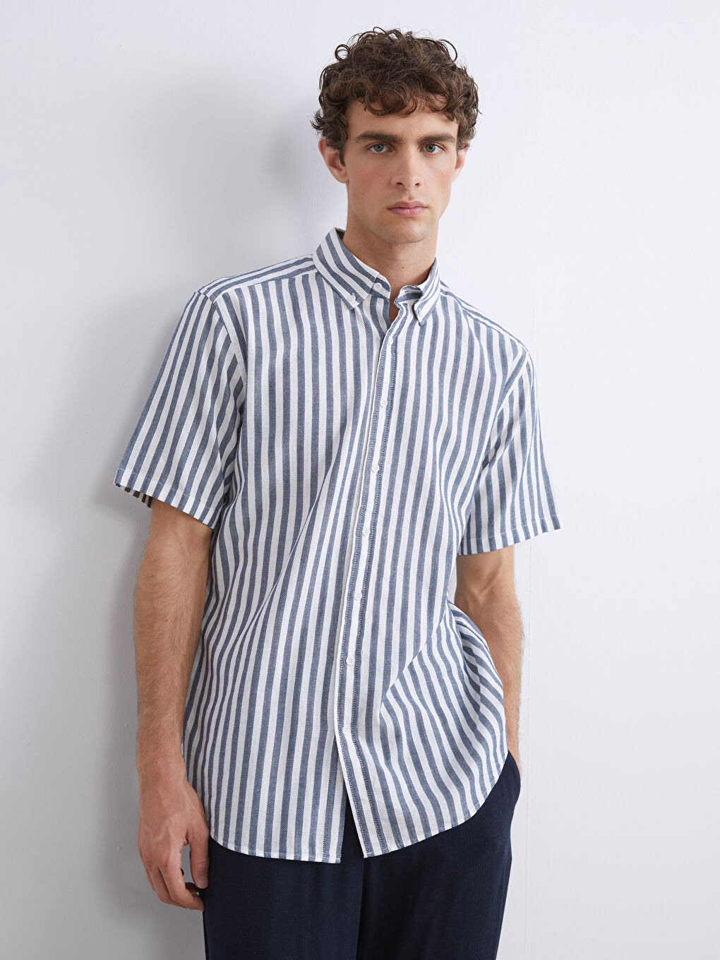 Lacivert Regular Fit Kısa Kollu Çizgili Erkek Gömlek