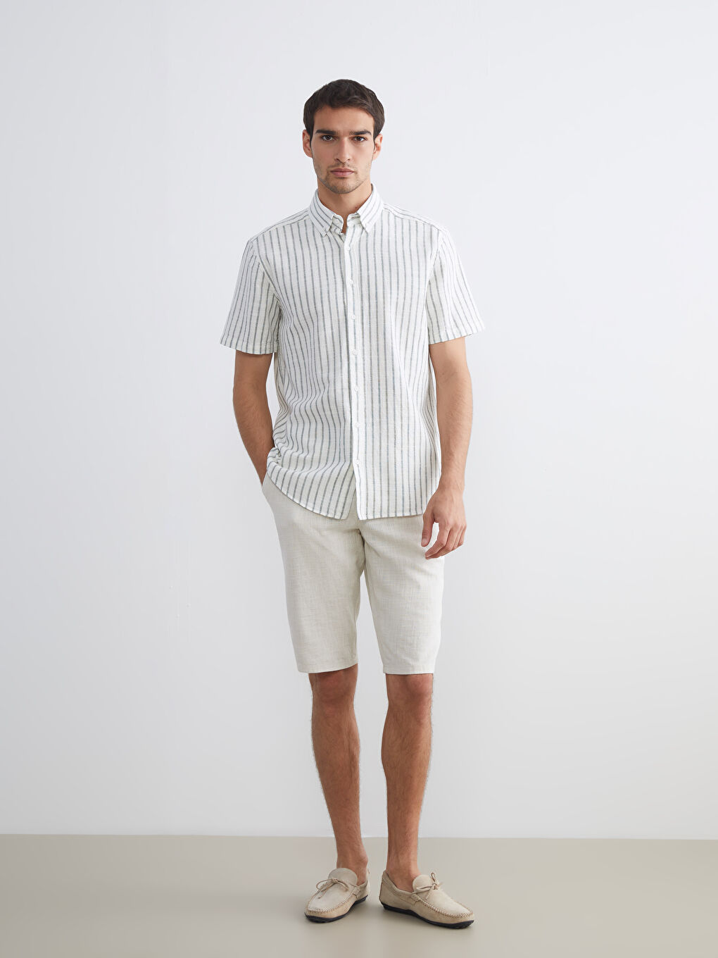 Haki Regular Fit Kısa Kollu Çizgili Erkek Gömlek-1
