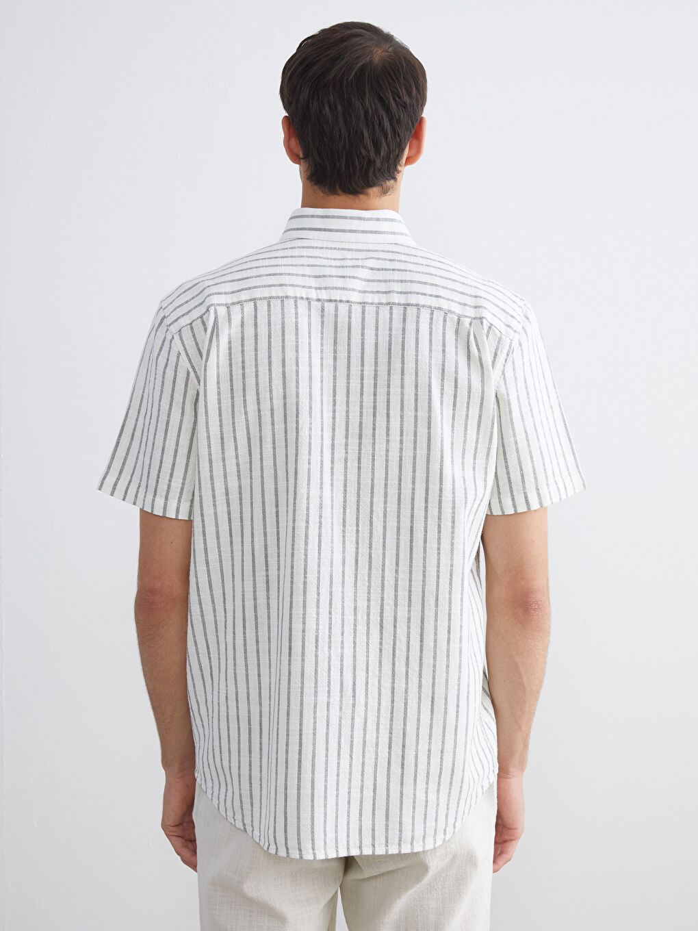 Haki Regular Fit Kısa Kollu Çizgili Erkek Gömlek-3
