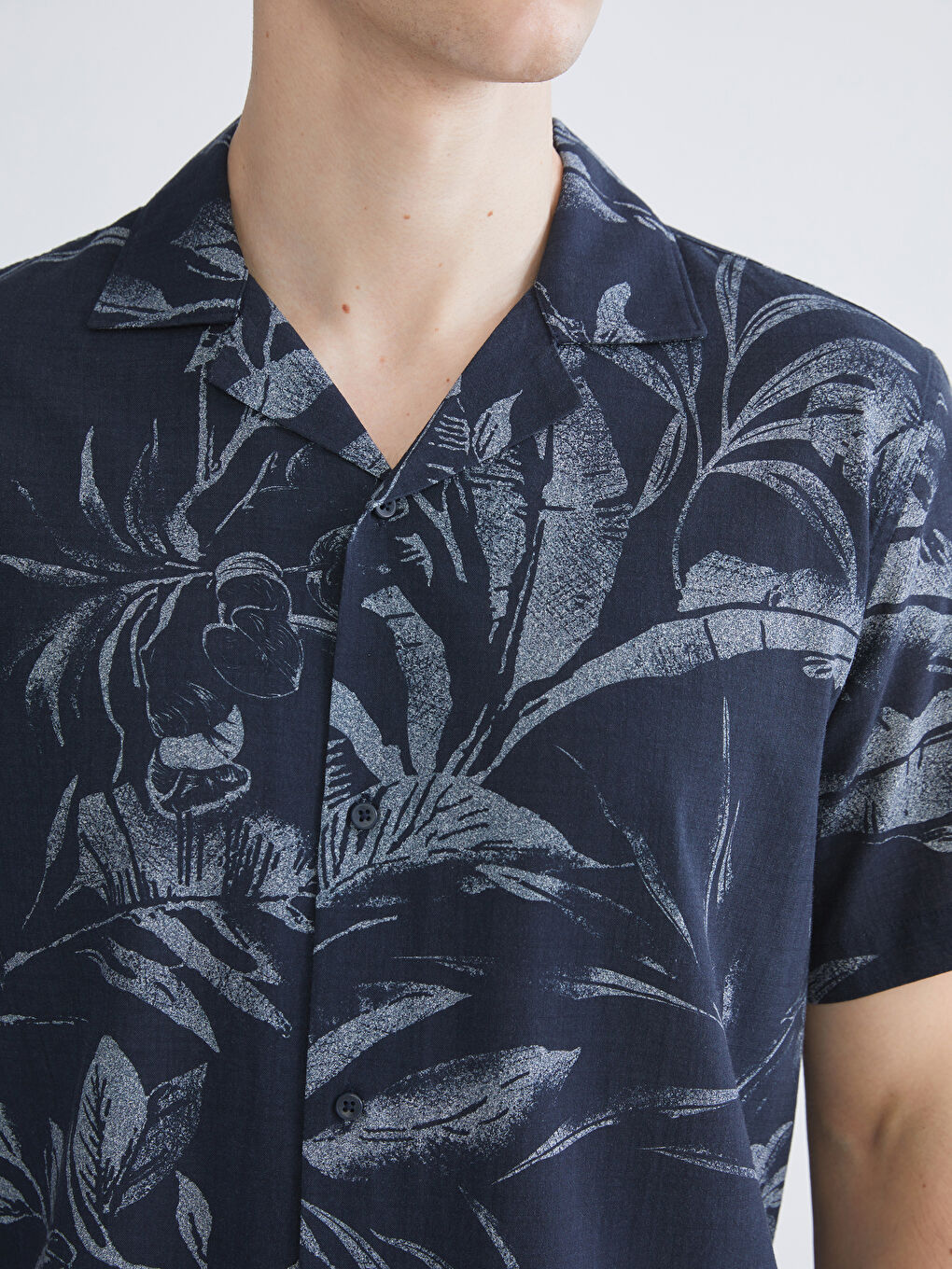 Lacivert Regular Fit Resort Yaka Kısa Kollu Desenli Poplin Erkek Gömlek-2