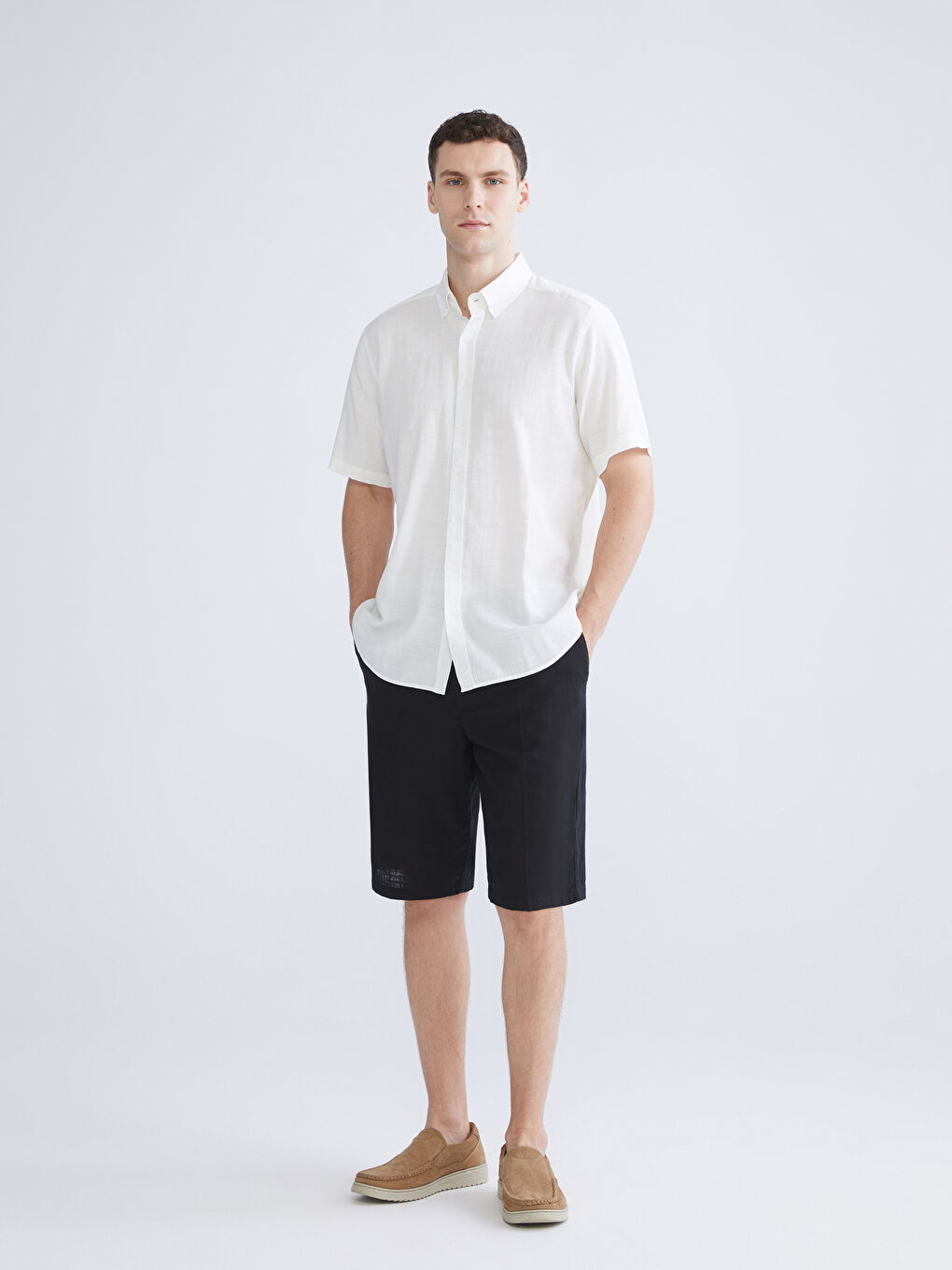 Beyaz Regular Fit Kısa Kollu Armürlü Erkek Gömlek-1