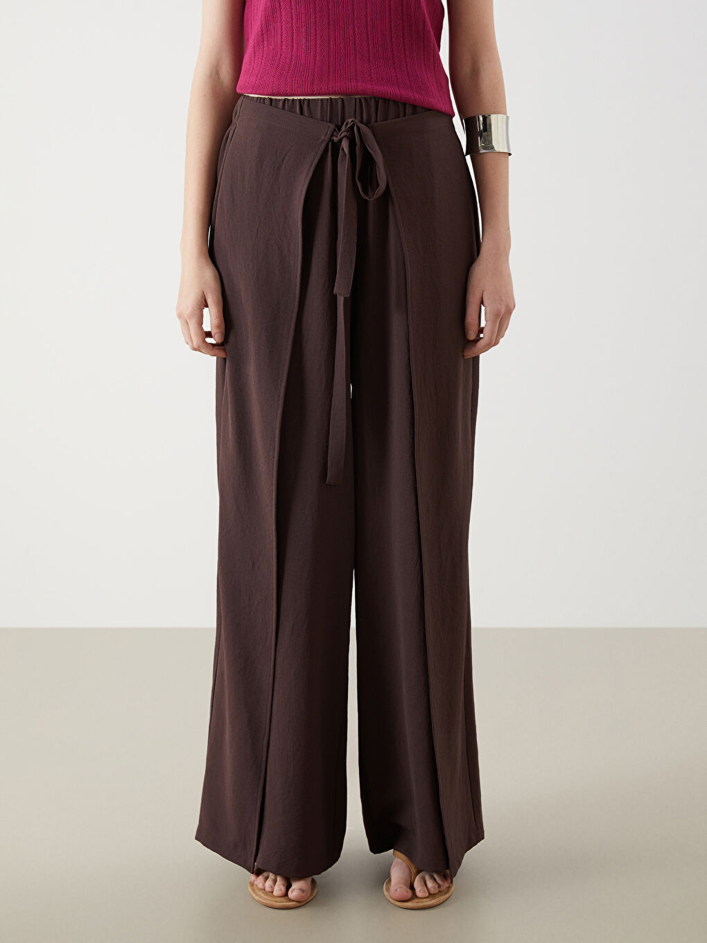 Kahverengi Beli Lastikli Geniş Paça Kadın Pantolon-1