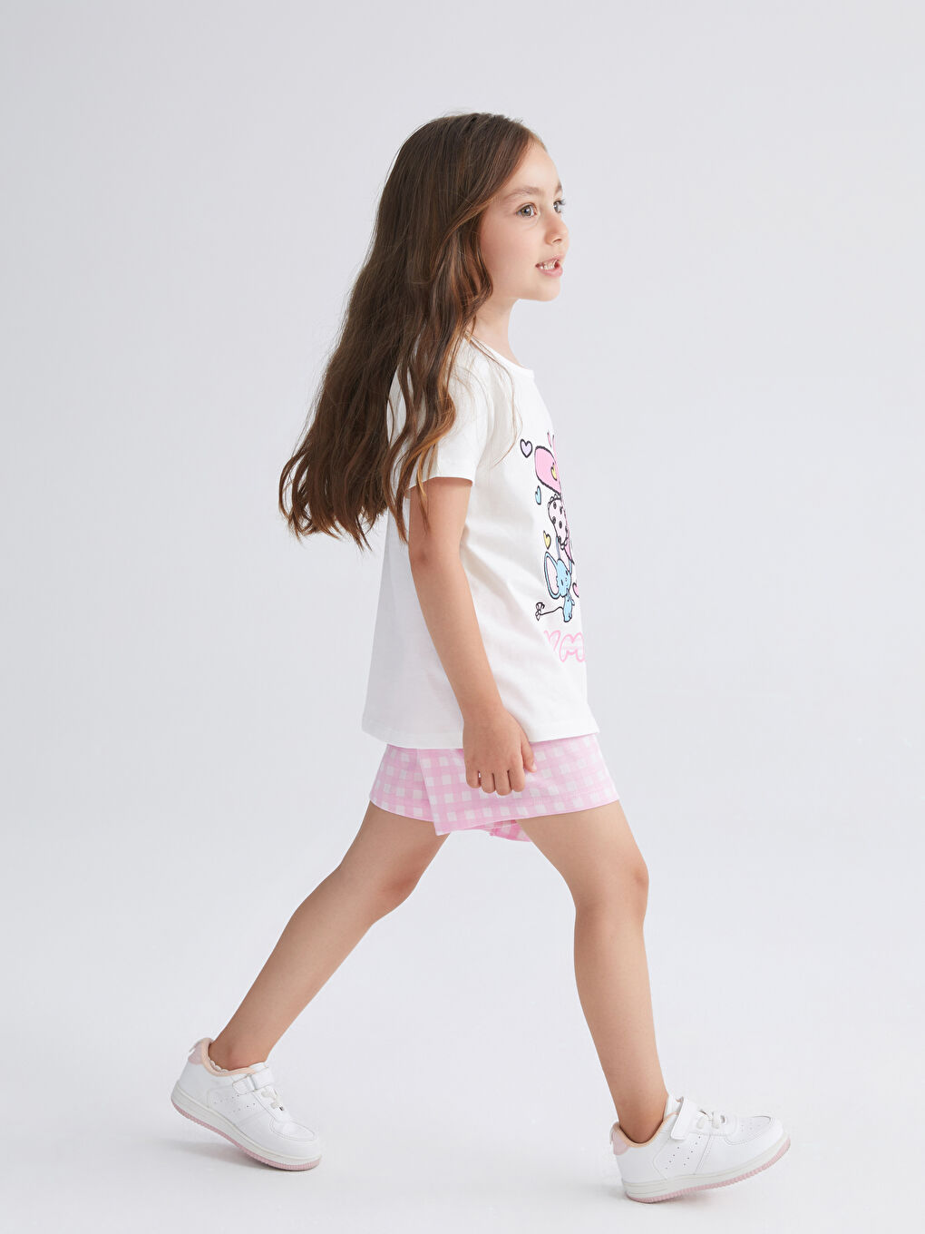 LCW Kids Crew Neck Kuromi Printed Girls' Short Pyjama Set -S5Q868Z1-FDU