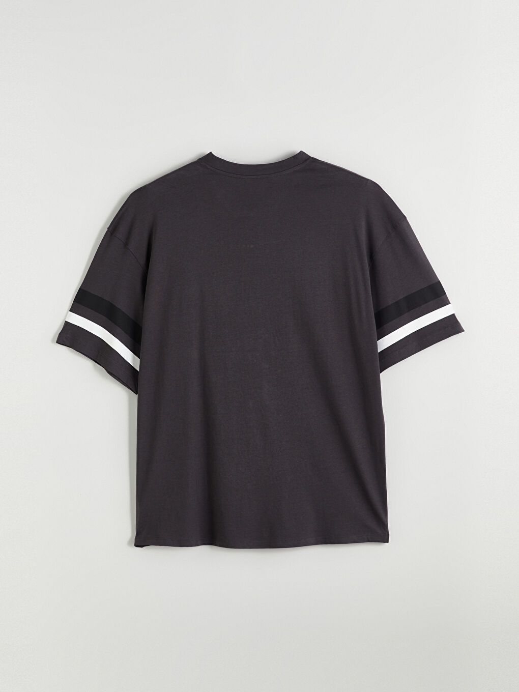 V Neck Printed Men's T-Shirt-5