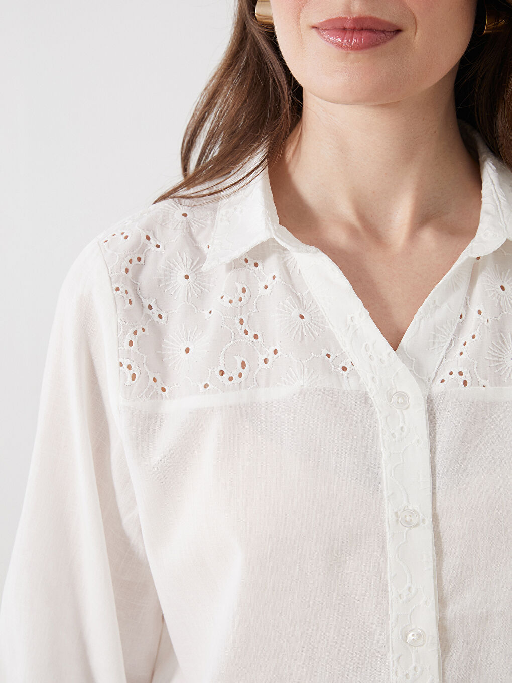 Ekru Ajurlu Brode Detaylı Kadın Gömlek-2