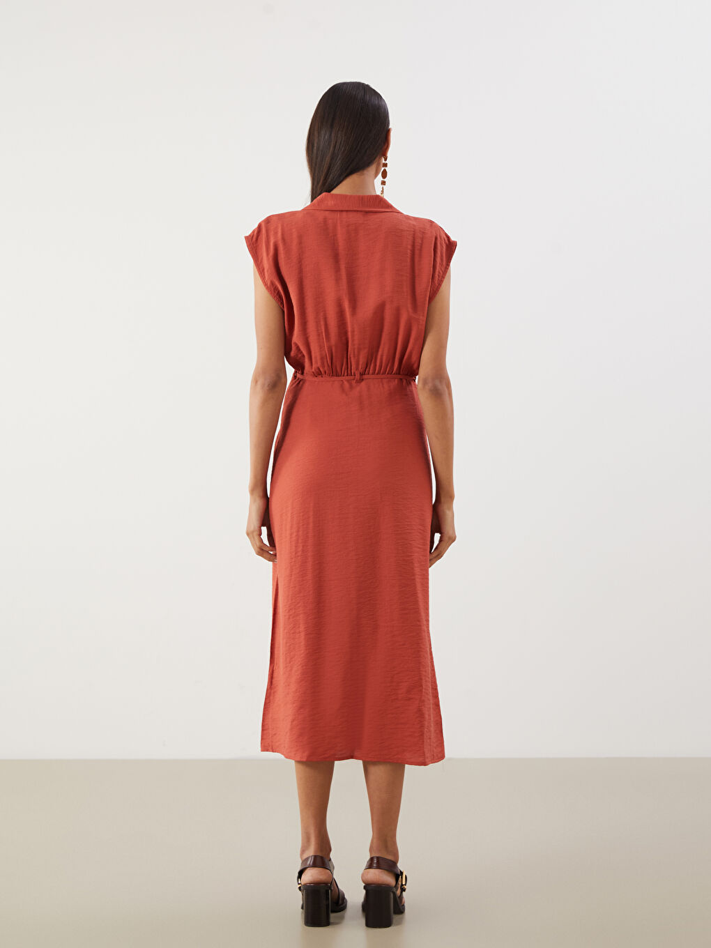 Turuncu Beli Kuşaklı Büzglü Gömlek Elbise-3