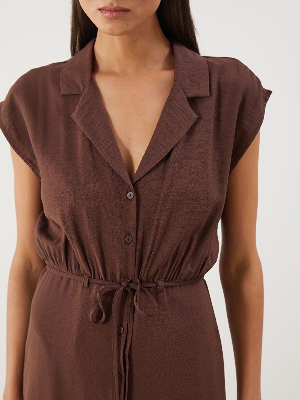Kahverengi Beli Kuşaklı Büzglü Gömlek Elbise-2