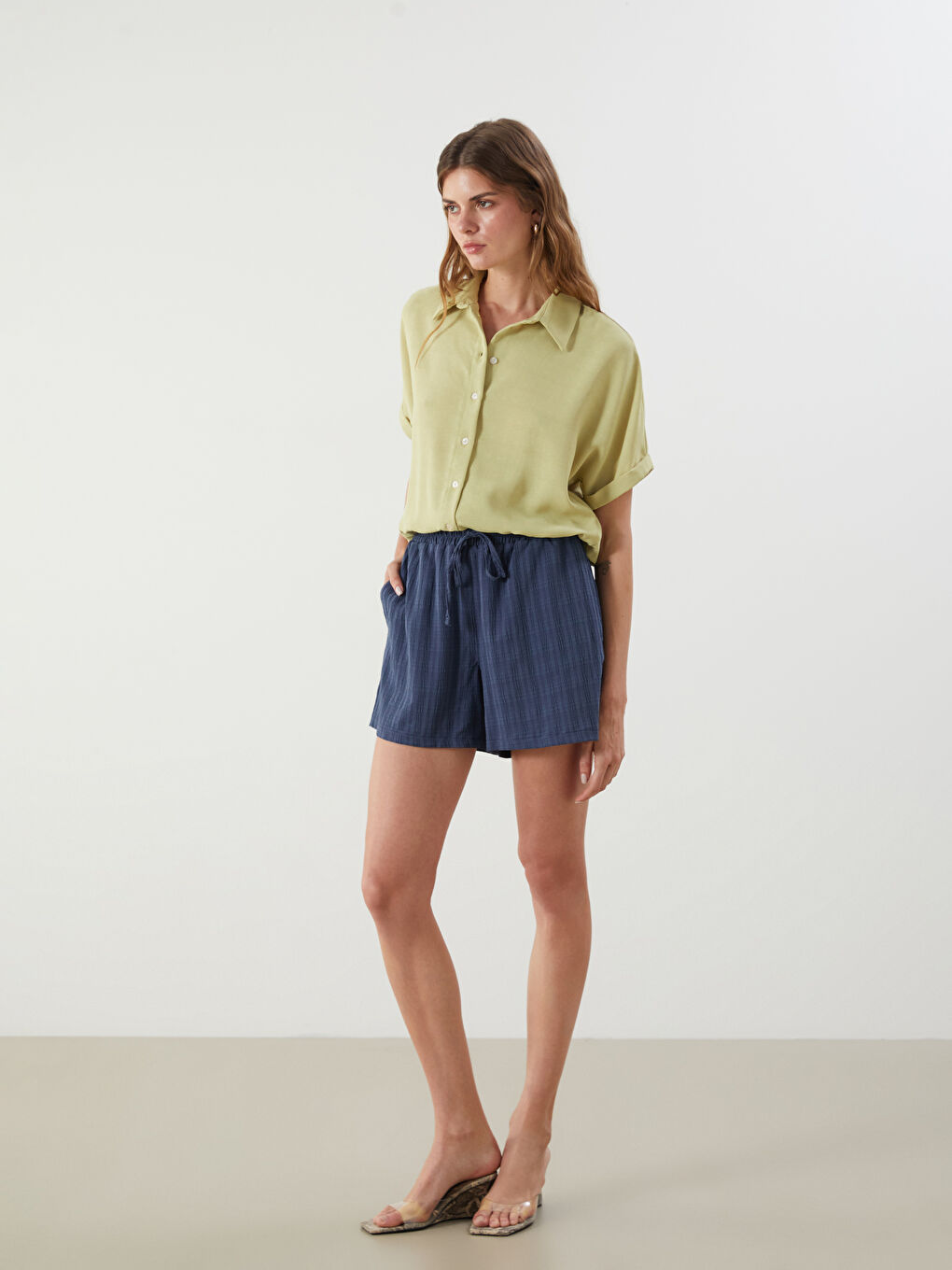 Elasticated Waist Textured Women's Shorts -S5QA50Z8-ZME