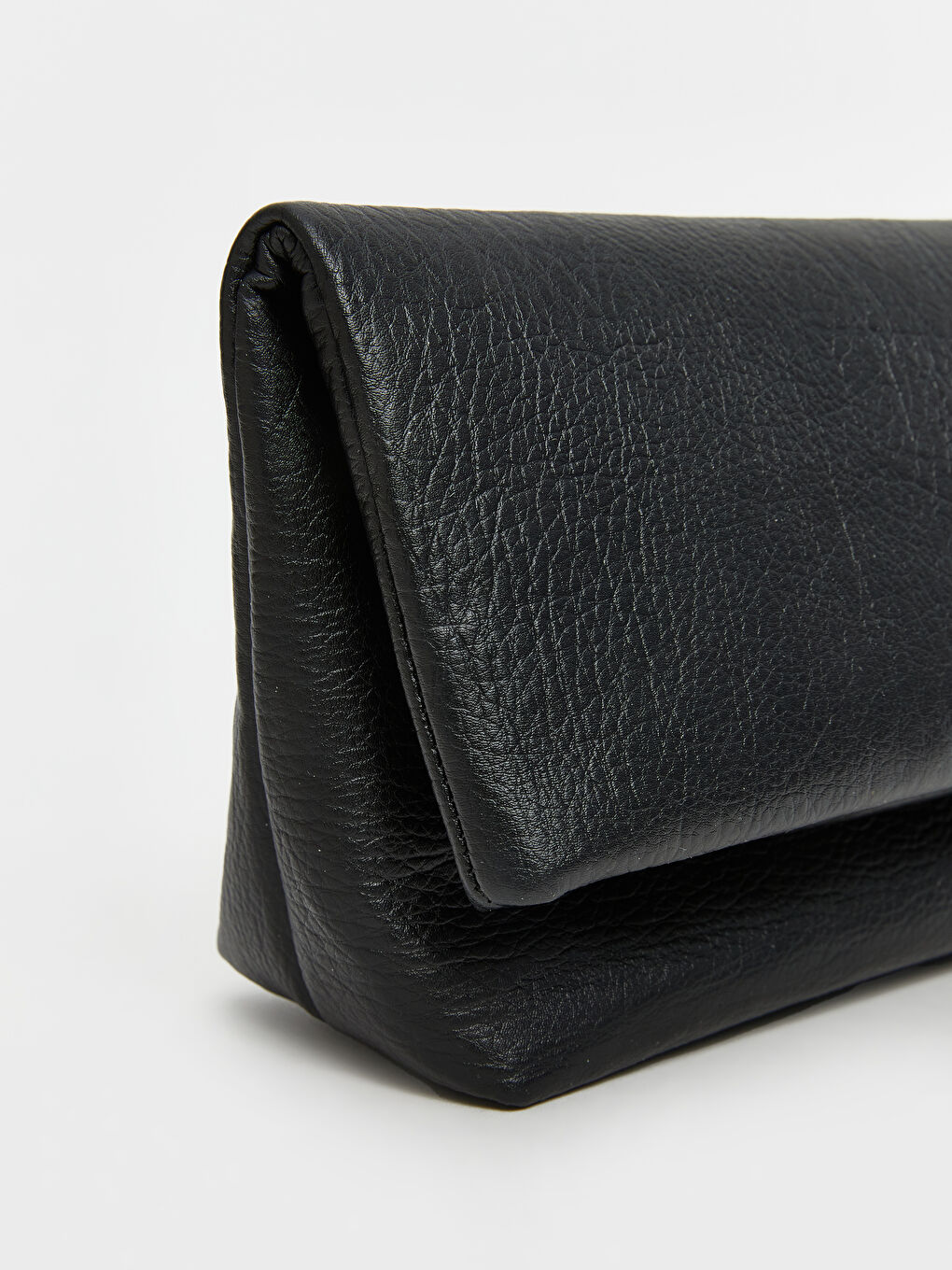 Siyah Deri Görünümlü Kadın El Çantası-4