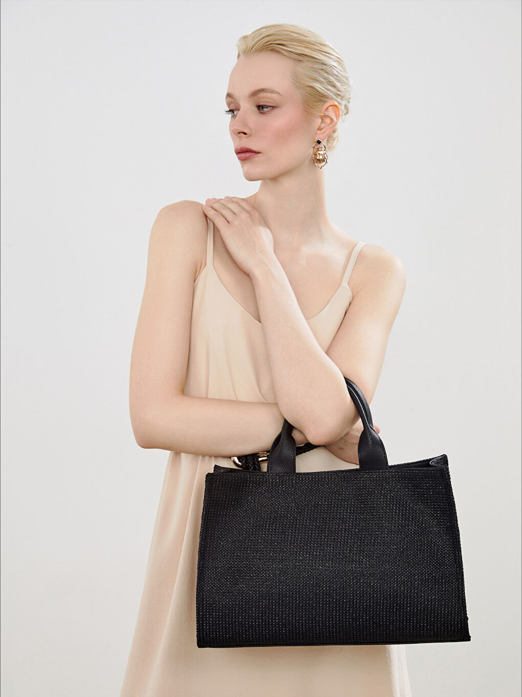 Siyah Çıkarılabilir Askılı Kadın Omuz Çantası