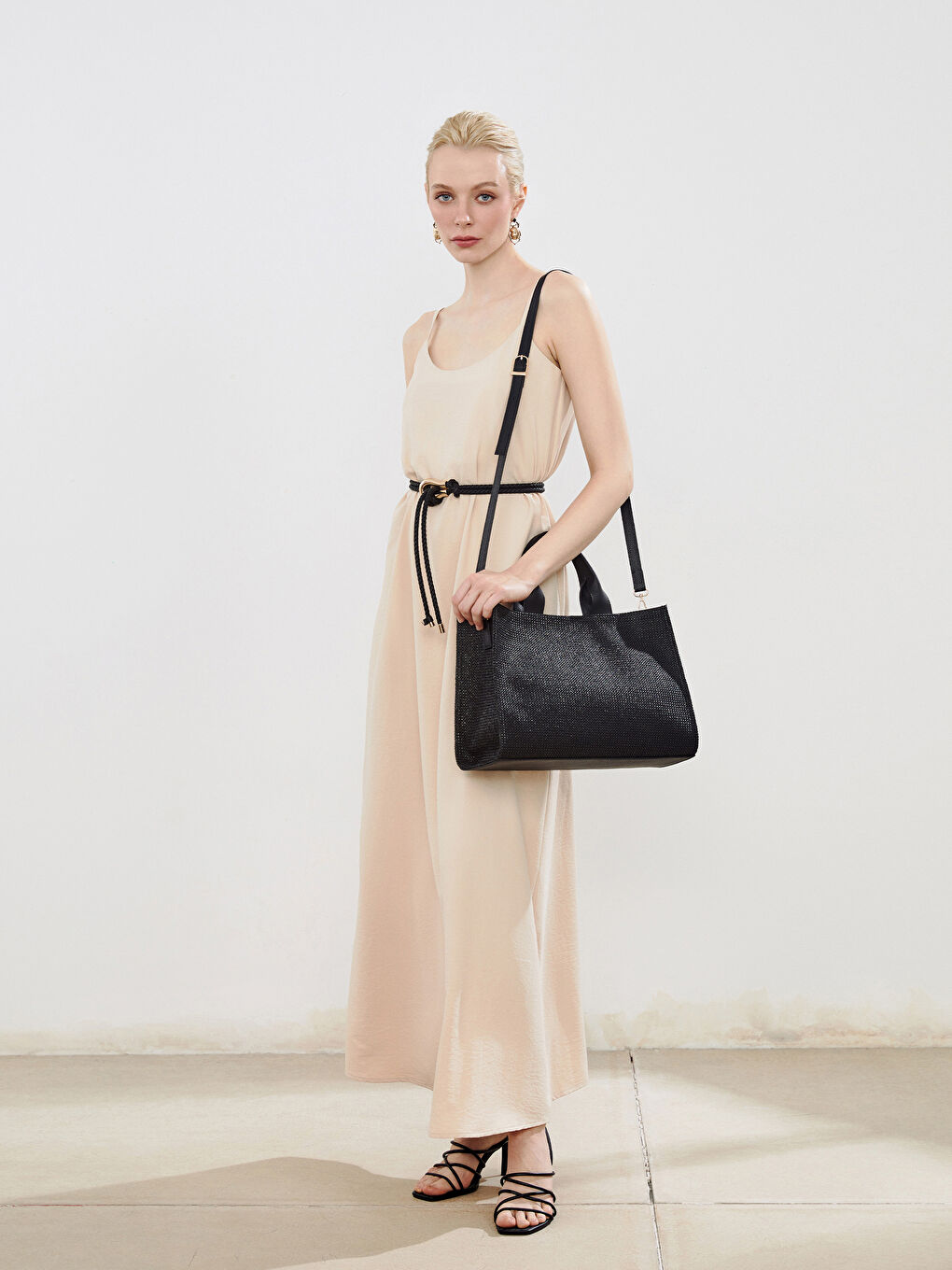 Siyah Çıkarılabilir Askılı Kadın Omuz Çantası-1