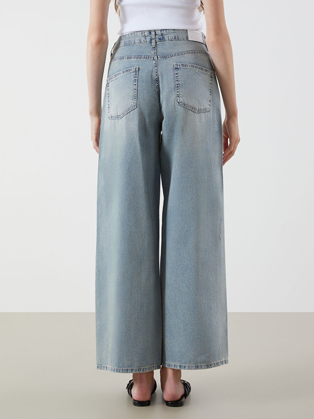 Wideleg Women's Jeans-2
